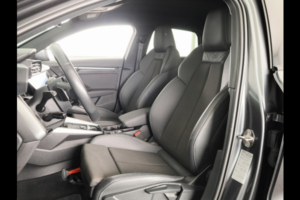 Audi A3 Sportback 45 TFSI e S edition Competition 245pk | SOH 93% | Ambient Lighting | Afgevlakt stuur | Audi soundsystem | Parkeerhulp V+A