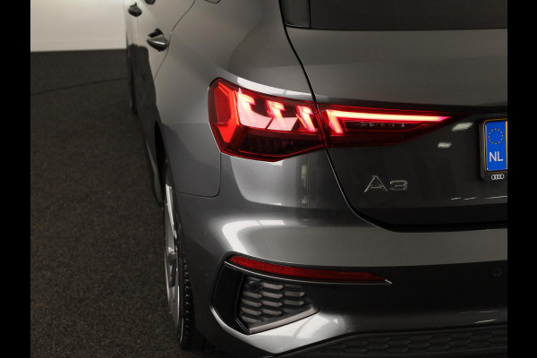 Audi A3 Sportback 45 TFSI e S edition Competition 245pk | SOH 93% | Ambient Lighting | Afgevlakt stuur | Audi soundsystem | Parkeerhulp V+A