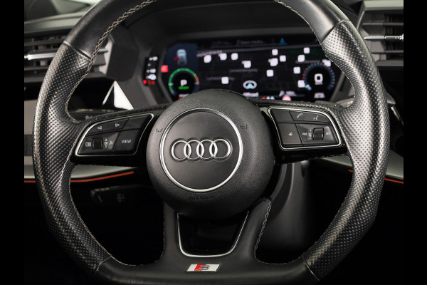Audi A3 Sportback 45 TFSI e S edition Competition 245pk | SOH 93% | Ambient Lighting | Afgevlakt stuur | Audi soundsystem | Parkeerhulp V+A