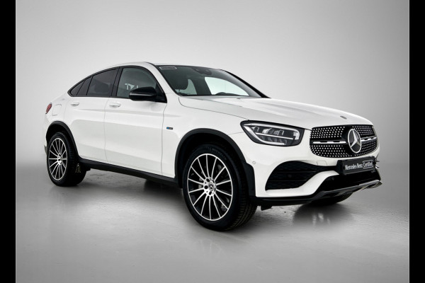 Mercedes-Benz GLC 300 e 4MATIC Premium Plus | AMG-LIne Interieur | AMG-Line Exterieur | Achteruitrijcamera | Multispaaks velgen | Nightpakket | Sfeerverlichting | Trekhaak | 24 Maanden Mercedes-Benz Certified Garantie