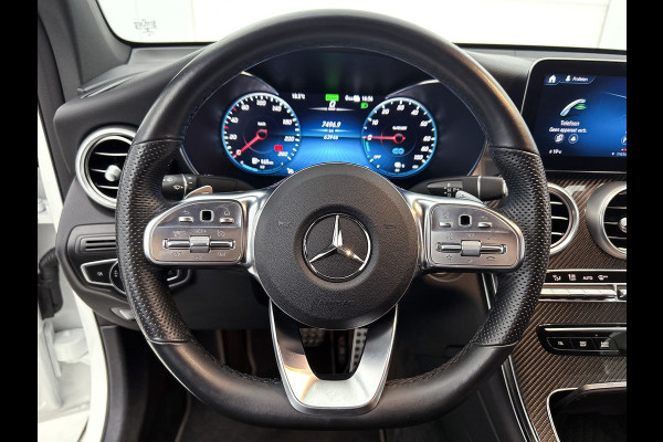 Mercedes-Benz GLC 300 e 4MATIC Premium Plus | AMG-LIne Interieur | AMG-Line Exterieur | Achteruitrijcamera | Multispaaks velgen | Nightpakket | Sfeerverlichting | Trekhaak | 24 Maanden Mercedes-Benz Certified Garantie
