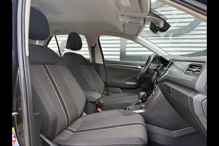 Volkswagen T-Roc 1.5 TSI Style 1e Eigenaar|Navi|Carplay|Automaat|150 PK|Adap cruise|PDC V+A|Clima|N.A.P,APK tot 08-2027
