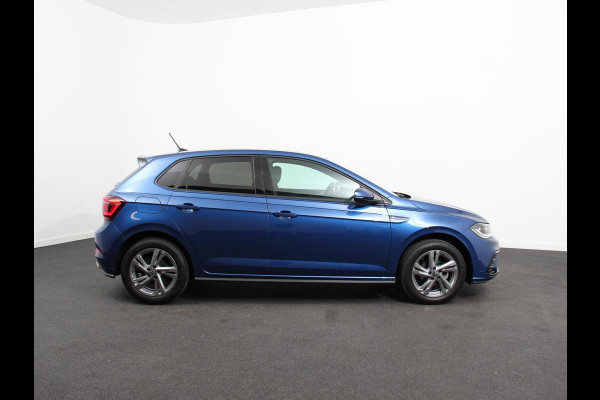 Volkswagen Polo 1.0 TSI R-Line Automaat Camera Parkeer sensoren Adaptive Cruise control Climate Control Extra getint glas Lichtmetalen velgen Stoelverwarming Navigatie Apple Carplay/Android Auto