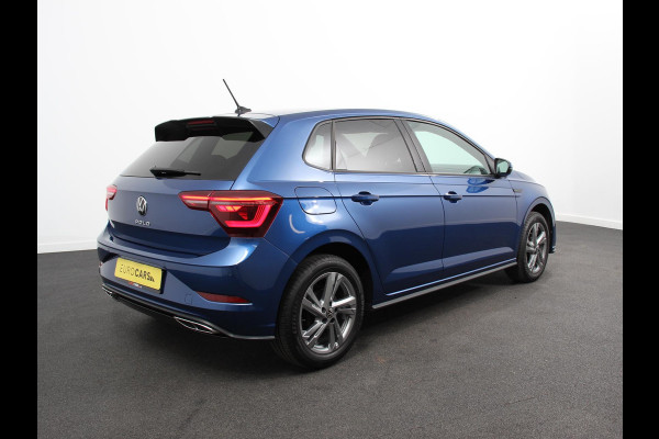 Volkswagen Polo 1.0 TSI R-Line Automaat Camera Parkeer sensoren Adaptive Cruise control Climate Control Extra getint glas Lichtmetalen velgen Stoelverwarming Navigatie Apple Carplay/Android Auto