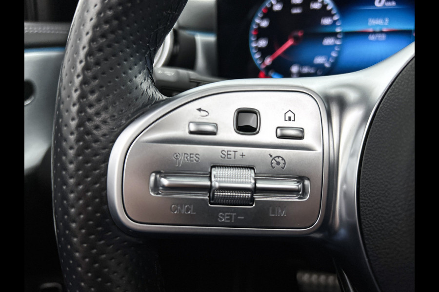 Mercedes-Benz A-Klasse 250 e Business Solution AMG Limited 24 Maanden Mercedes-Benz Certified Garantie. | AMG- Line interieur | AMG-Line Exterieur | Achteruitrijcamera | Panoram schuifkanteldak | Night Pakket | Trekhaak | Navigatie |  Sfeerverlichting |