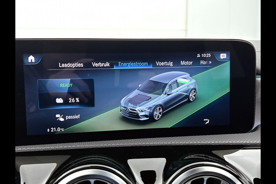 Mercedes-Benz A-Klasse 250 e Business Solution AMG Limited 24 Maanden Mercedes-Benz Certified Garantie. | AMG- Line interieur | AMG-Line Exterieur | Achteruitrijcamera | Panoram schuifkanteldak | Night Pakket | Trekhaak | Navigatie |  Sfeerverlichting |