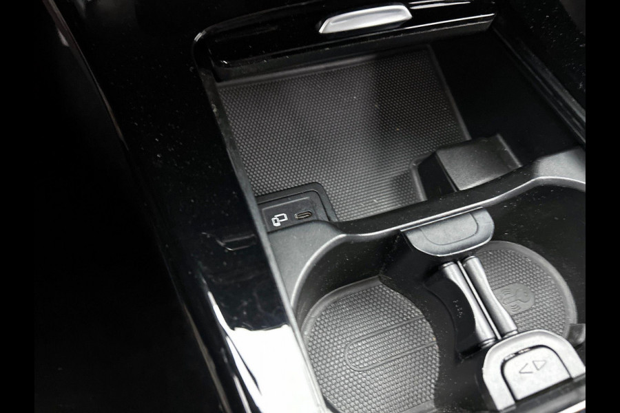 Mercedes-Benz A-Klasse 250 e Black Line WIDE-SCREEN | NAVI | STOF-LEDER