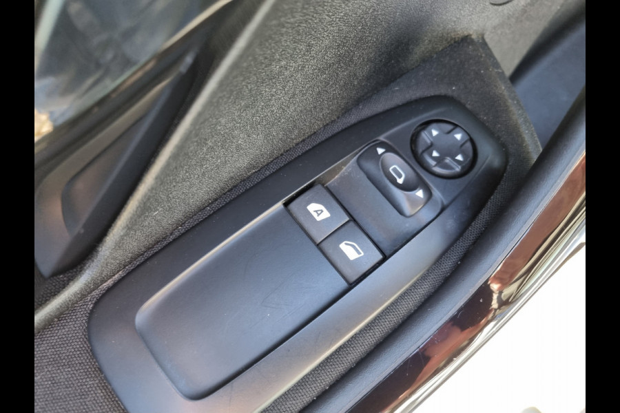 Peugeot 208 1.2 PureTech Active ✅CARPLAY ✅RIJKLAAR! ✅GARANTIE