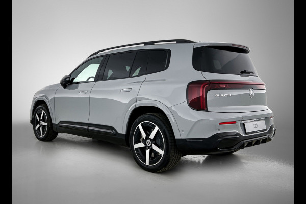 Mercedes-Benz Glb 250+ Business Solution AMG 85.5 kWh | Premium Plus | Nightpakket | Vast panoramadak | Head-up display | 	Burmester® 3D sound system | URBAN GUARD | MULTIBEAM LED | Warmtepomp | MBUX Superscreen | Adaptieve cruisecontrol |