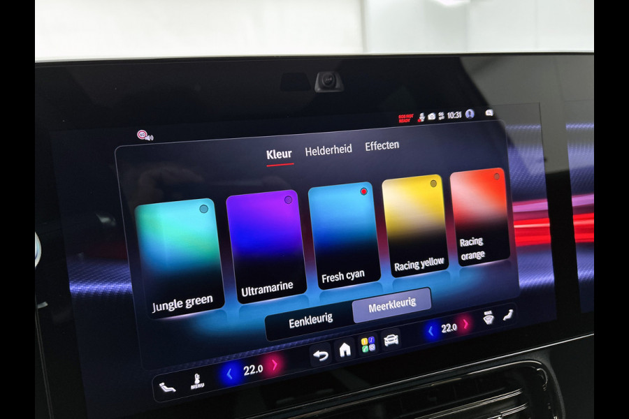 Mercedes-Benz Glb 250+ Business Solution AMG 85.5 kWh | Premium Plus | Nightpakket | Vast panoramadak | Head-up display | 	Burmester® 3D sound system | URBAN GUARD | MULTIBEAM LED | Warmtepomp | MBUX Superscreen | Adaptieve cruisecontrol |