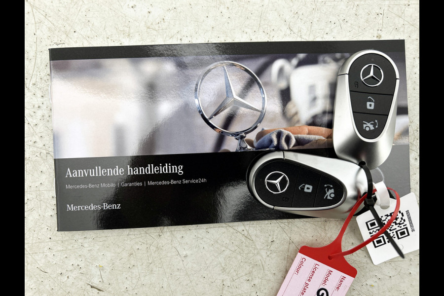 Mercedes-Benz Glb 250+ Business Solution AMG 85.5 kWh | Premium Plus | Nightpakket | Vast panoramadak | Head-up display | 	Burmester® 3D sound system | URBAN GUARD | MULTIBEAM LED | Warmtepomp | MBUX Superscreen | Adaptieve cruisecontrol |