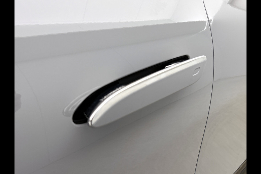 Mercedes-Benz Glb 250+ Business Solution AMG 85.5 kWh | Premium Plus | Nightpakket | Vast panoramadak | Head-up display | 	Burmester® 3D sound system | URBAN GUARD | MULTIBEAM LED | Warmtepomp | MBUX Superscreen | Adaptieve cruisecontrol |