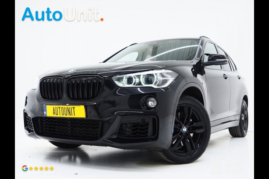 BMW X1 sDrive20i M Sport Full Black | HUD | Trekhaak | Sfeerlicht | Donkere Hemel | Stoelverwarming | Cruise | PDC | Carplay