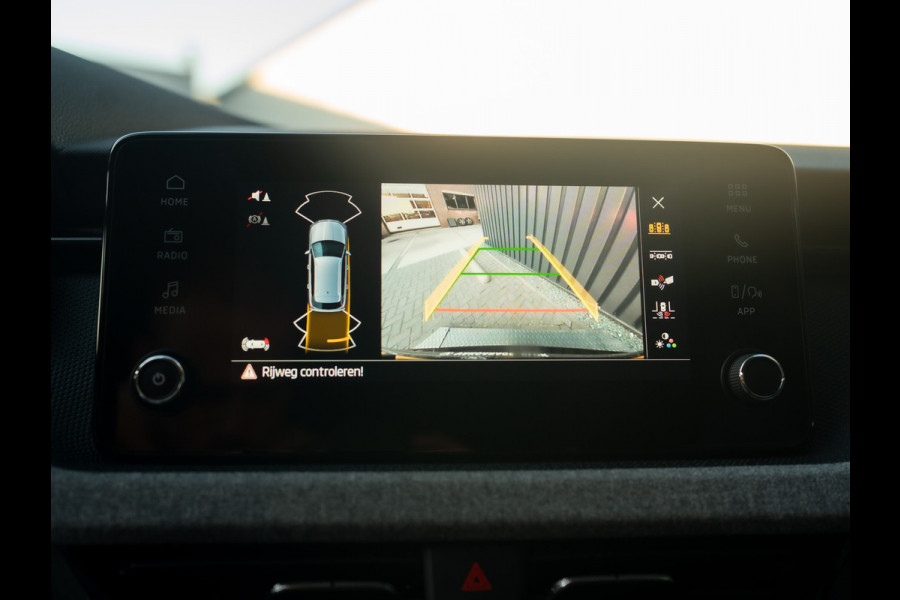Škoda Kamiq 1.0 TSI Business Edition | Camera | Elk. A-klep | Keyless | Prijs Rijklaar!!