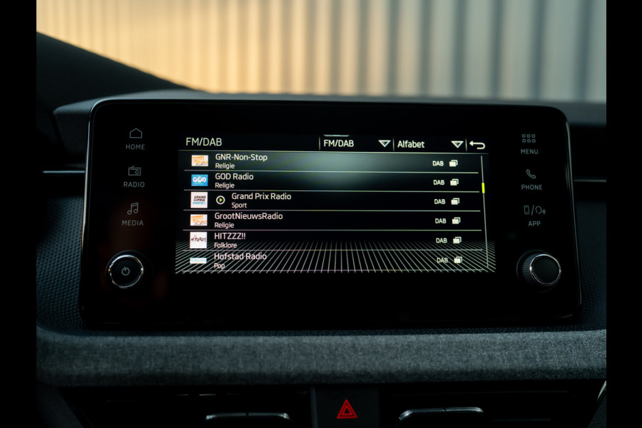 Škoda Kamiq 1.0 TSI Business Edition | Camera | Elk. A-klep | Keyless | Prijs Rijklaar!!