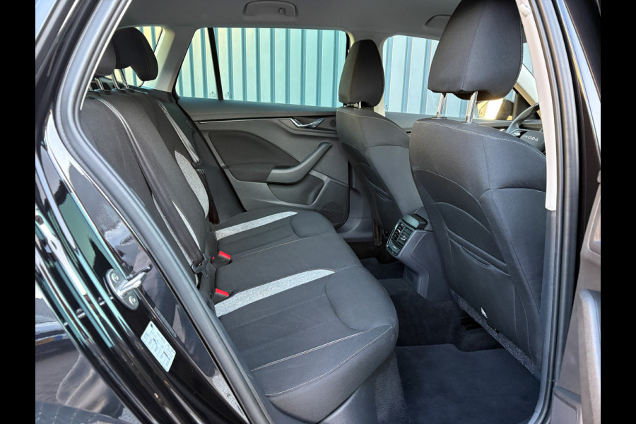 Škoda Kamiq 1.0 TSI Business Edition | Camera | Elk. A-klep | Keyless | Prijs Rijklaar!!