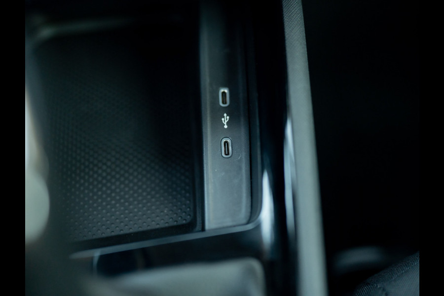 Škoda Kamiq 1.0 TSI Business Edition | Camera | Elk. A-klep | Keyless | Prijs Rijklaar!!