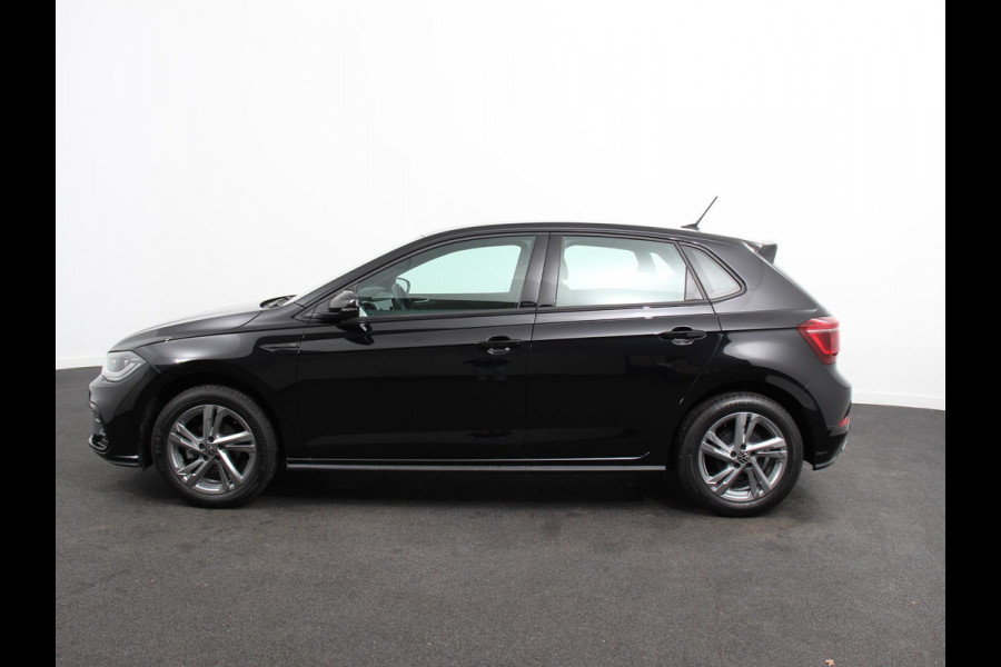 Volkswagen Polo 1.0 TSI R-Line Automaat Camera Digitale Cockpit Parkeer sensoren Adaptive Cruise control Climate Control Lichtmetalen velgen Stoelverwarming Navigatie Apple Carplay/Android Auto