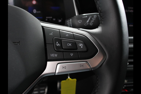 Volkswagen Polo 1.0 TSI R-Line Automaat Camera Digitale Cockpit Parkeer sensoren Adaptive Cruise control Climate Control Lichtmetalen velgen Stoelverwarming Navigatie Apple Carplay/Android Auto