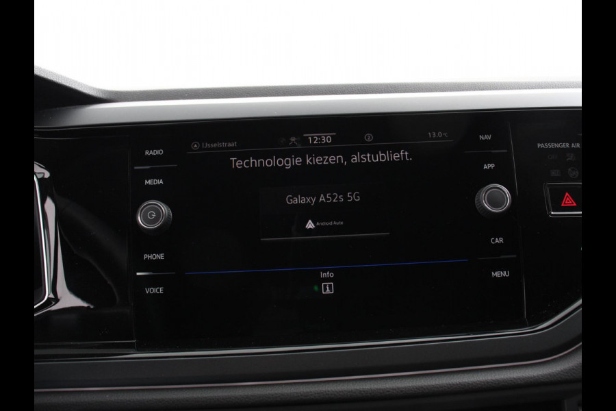 Volkswagen Polo 1.0 TSI R-Line Automaat Camera Digitale Cockpit Parkeer sensoren Adaptive Cruise control Climate Control Lichtmetalen velgen Stoelverwarming Navigatie Apple Carplay/Android Auto