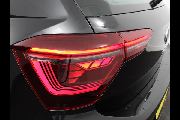 Volkswagen Polo 1.0 TSI R-Line Automaat Camera Digitale Cockpit Parkeer sensoren Adaptive Cruise control Climate Control Lichtmetalen velgen Stoelverwarming Navigatie Apple Carplay/Android Auto