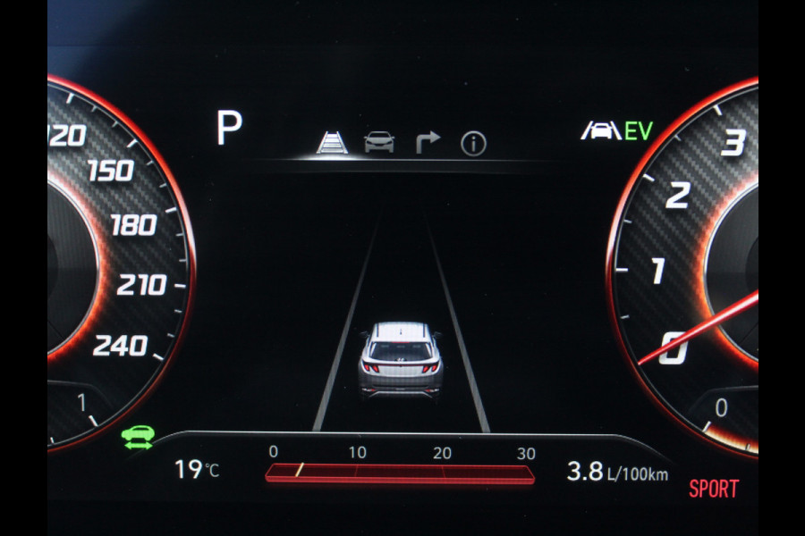 Hyundai Tucson 1.6 T-GDI PHEV Comfort Smart 4WD CARPLAY | CLIMATE | ADAPCRUISE | CAMERA | LMV19 | DAB | LED | STOEL/STUURVERW | ELECAKLEP