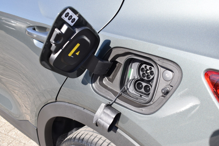 Volvo EX40 Extended Range 252PK Ultra Europa 82 kWh | NIEUW | 20'' | 360 Camera | H&K |