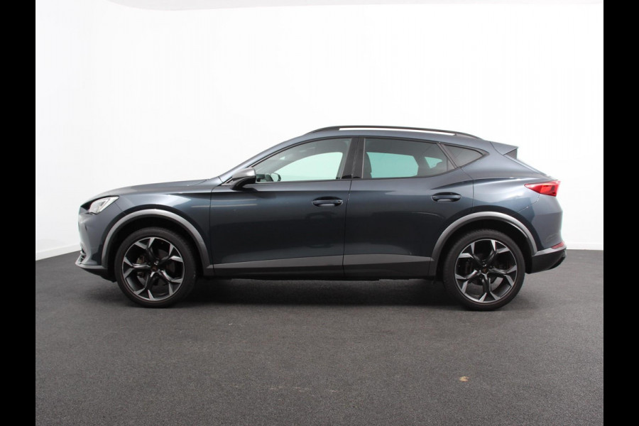 CUPRA Formentor 1.5 TSI High Automaat Apple carplay / Android Auto Keyless Entry Keyless Start Adaptive Cruise Control Stoelverwarming Stuurverwarming Half Leder