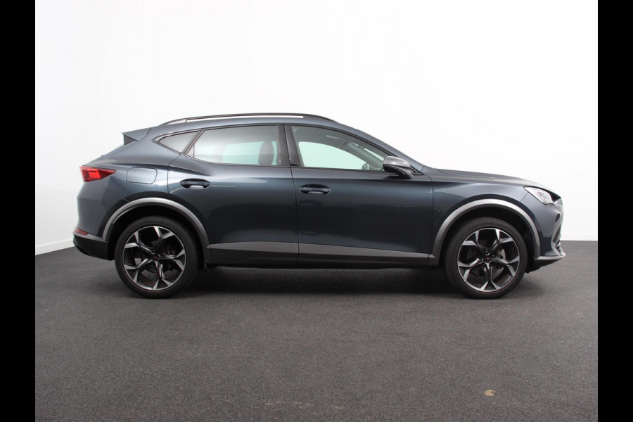CUPRA Formentor 1.5 TSI High Automaat Apple carplay / Android Auto Keyless Entry Keyless Start Adaptive Cruise Control Stoelverwarming Stuurverwarming Half Leder