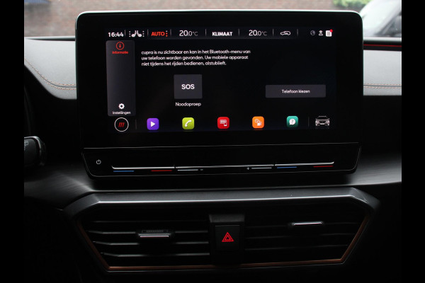 CUPRA Formentor 1.5 TSI High Automaat Apple carplay / Android Auto Keyless Entry Keyless Start Adaptive Cruise Control Stoelverwarming Stuurverwarming Half Leder