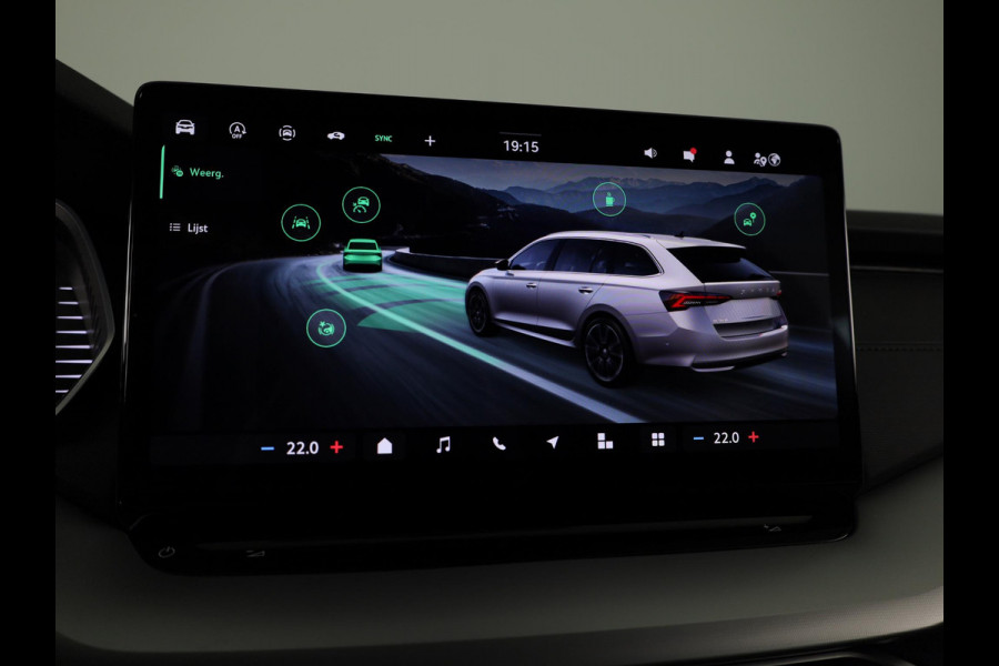 Škoda Octavia Combi 1.5 TSI Business Edition Plus 115pk | Navigatie | 18 inch Lichtmetalen velgen | Parkeercamera |  Verlengde garantie |