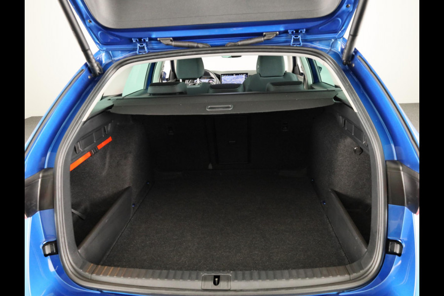 Škoda Octavia Combi 1.5 TSI Business Edition Plus 115pk | Navigatie | 18 inch Lichtmetalen velgen | Parkeercamera |  Verlengde garantie |