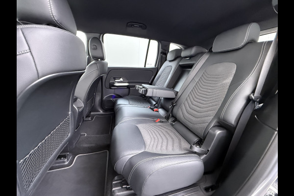 Mercedes-Benz EQB 250+ 7 Persoons SOH 99% 74kWh Camera Apple Carplay Android Auto Navi Ecc Cruise Control Business Edition Elek.Achterklep Stoelverwarming Privacy Glas Lmv Led Isofix DAB Advanced pakket Rijstrooksensor 1e Eigenaar Dealeronderhouden Origineel Nederlandse Auto