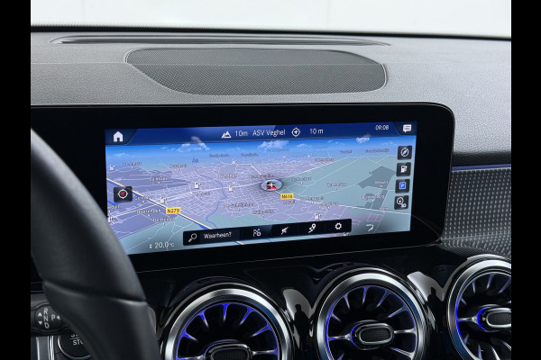 Mercedes-Benz EQB 250+ 7 Persoons SOH 99% 74kWh Camera Apple Carplay Android Auto Navi Ecc Cruise Control Business Edition Elek.Achterklep Stoelverwarming Privacy Glas Lmv Led Isofix DAB Advanced pakket Rijstrooksensor 1e Eigenaar Dealeronderhouden Origineel Nederlandse Auto