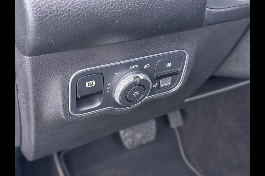 Mercedes-Benz EQB 250+ 7 Persoons SOH 99% 74kWh Camera Apple Carplay Android Auto Navi Ecc Cruise Control Business Edition Elek.Achterklep Stoelverwarming Privacy Glas Lmv Led Isofix DAB Advanced pakket Rijstrooksensor 1e Eigenaar Dealeronderhouden Origineel Nederlandse Auto