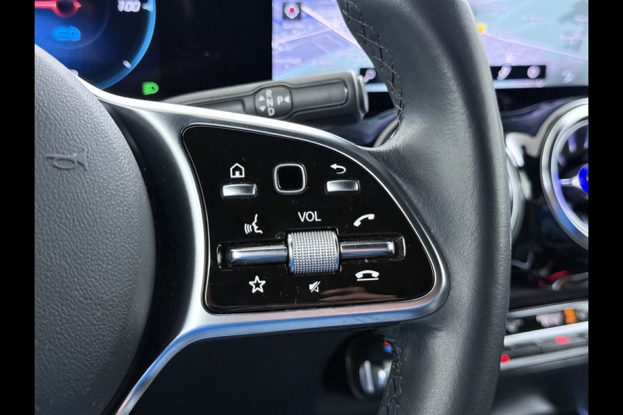 Mercedes-Benz EQB 250+ 7 Persoons SOH 99% 74kWh Camera Apple Carplay Android Auto Navi Ecc Cruise Control Business Edition Elek.Achterklep Stoelverwarming Privacy Glas Lmv Led Isofix DAB Advanced pakket Rijstrooksensor 1e Eigenaar Dealeronderhouden Origineel Nederlandse Auto