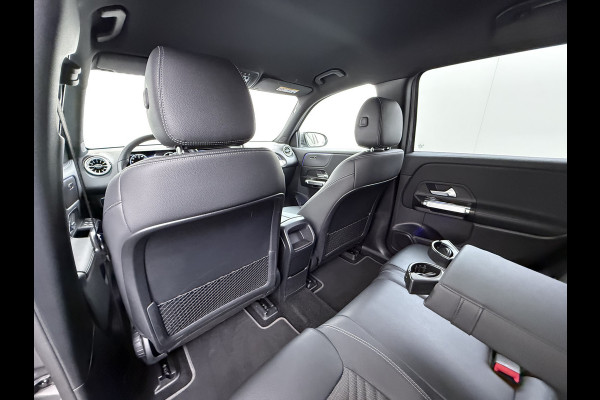 Mercedes-Benz EQB 250+ 7 Persoons SOH 99% 74kWh Camera Apple Carplay Android Auto Navi Ecc Cruise Control Business Edition Elek.Achterklep Stoelverwarming Privacy Glas Lmv Led Isofix DAB Advanced pakket Rijstrooksensor 1e Eigenaar Dealeronderhouden Origineel Nederlandse Auto