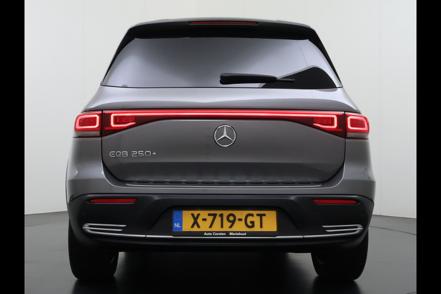 Mercedes-Benz EQB 250+ 7 Persoons SOH 99% 74kWh Camera Apple Carplay Android Auto Navi Ecc Cruise Control Business Edition Elek.Achterklep Stoelverwarming Privacy Glas Lmv Led Isofix DAB Advanced pakket Rijstrooksensor 1e Eigenaar Dealeronderhouden Origineel Nederlandse Auto