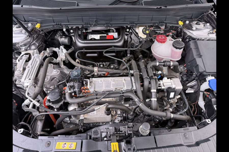 Mercedes-Benz EQB 250+ 7 Persoons SOH 99% 74kWh Camera Apple Carplay Android Auto Navi Ecc Cruise Control Business Edition Elek.Achterklep Stoelverwarming Privacy Glas Lmv Led Isofix DAB Advanced pakket Rijstrooksensor 1e Eigenaar Dealeronderhouden Origineel Nederlandse Auto