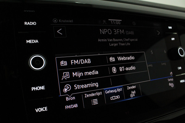 Volkswagen T-Cross 1.0 TSI Life > Camera/17inch/Reef Blue metallic...
