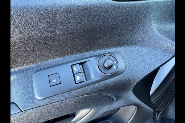 Toyota PROACE CITY 1.5 D-4D L1 100pk - Airco - DAB - PDC - Trekhaak - Rijklaar