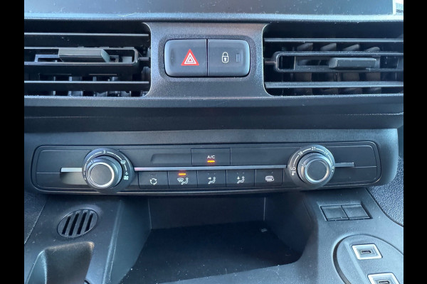 Toyota PROACE CITY 1.5 D-4D L1 100pk - Airco - DAB - PDC - Trekhaak - Rijklaar