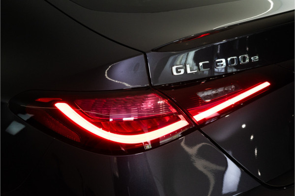 Mercedes-Benz GLC Coupé 300e 4MATIC AMG 320PK | Pano | Burmester | Memory | Keyless | VOL! 12 MND Garantie