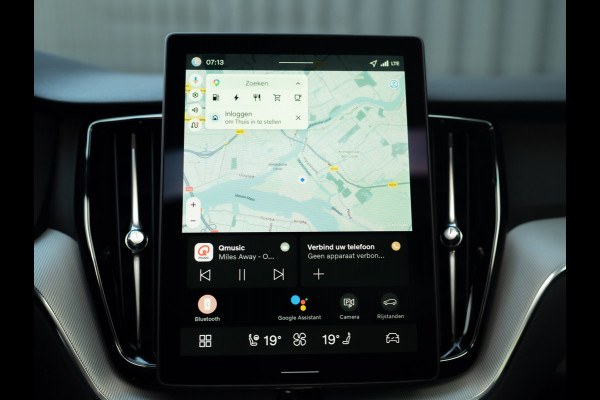 Volvo XC60 2.0 T6 Plug-in hybrid AWD Plus Black Edition | Harman/ Kardon | 360 Camera | Blind Spot | Panodak | Trekhaak wegkl. | Prijs Rijklaar!!