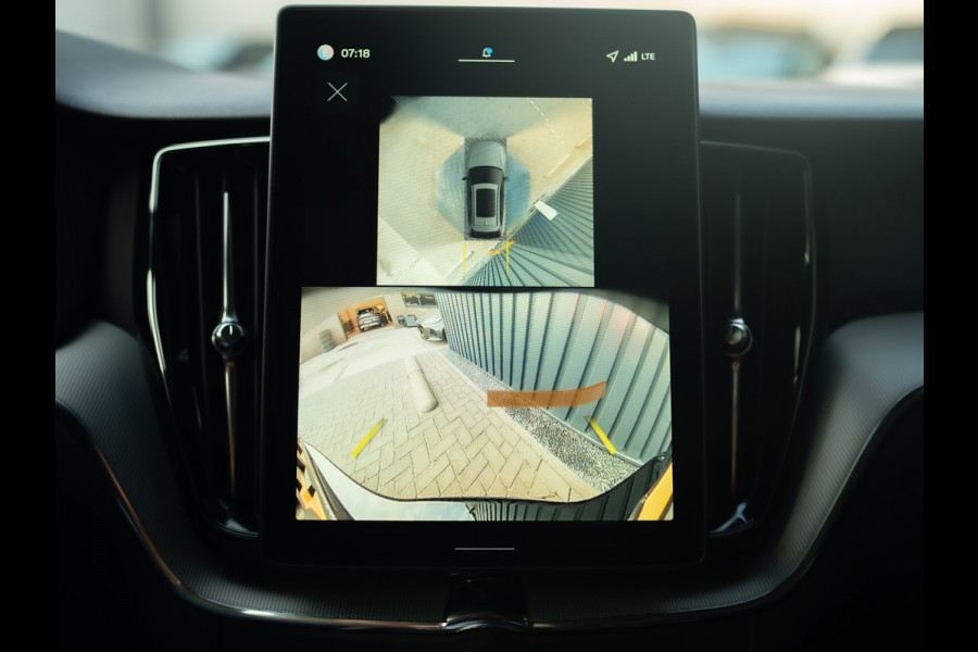 Volvo XC60 2.0 T6 Plug-in hybrid AWD Plus Black Edition | Harman/ Kardon | 360 Camera | Blind Spot | Panodak | Trekhaak wegkl. | Prijs Rijklaar!!