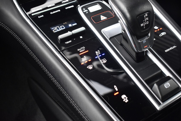 Porsche Panamera Sport Turismo 2.9 4 E-Hybrid 462pk SportDesign | Pano | ACC | 21'' Wielen | Matrix PDLS+ | Bose | Achterasbesturing | Head-Up | Stoelventilatie |