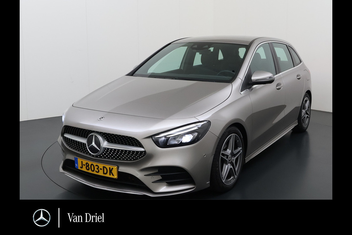 Mercedes-Benz B-Klasse 180 AMG line | Trekhaak Camera