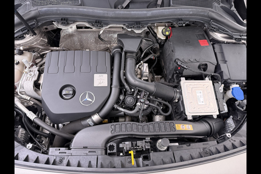 Mercedes-Benz B-Klasse 180 AMG line | Trekhaak Camera