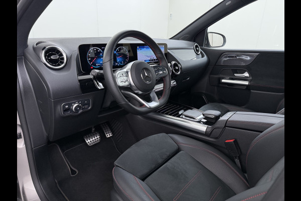 Mercedes-Benz B-Klasse 180 AMG line | Trekhaak Camera