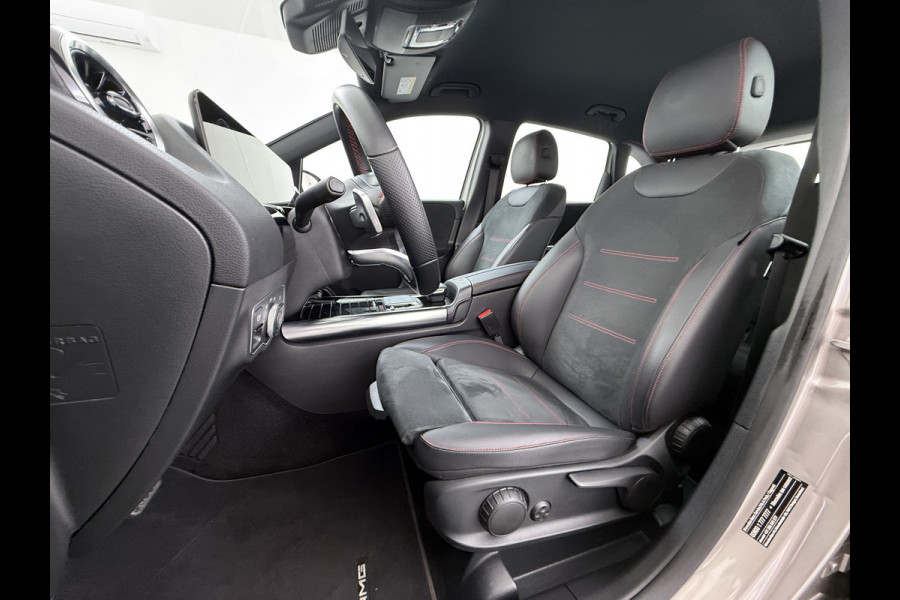Mercedes-Benz B-Klasse 180 AMG line | Trekhaak Camera
